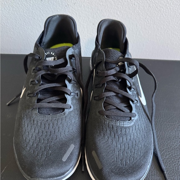 Nike Free RN 2018 Men’s Athletic Running Shoes - Picture 2 of 6